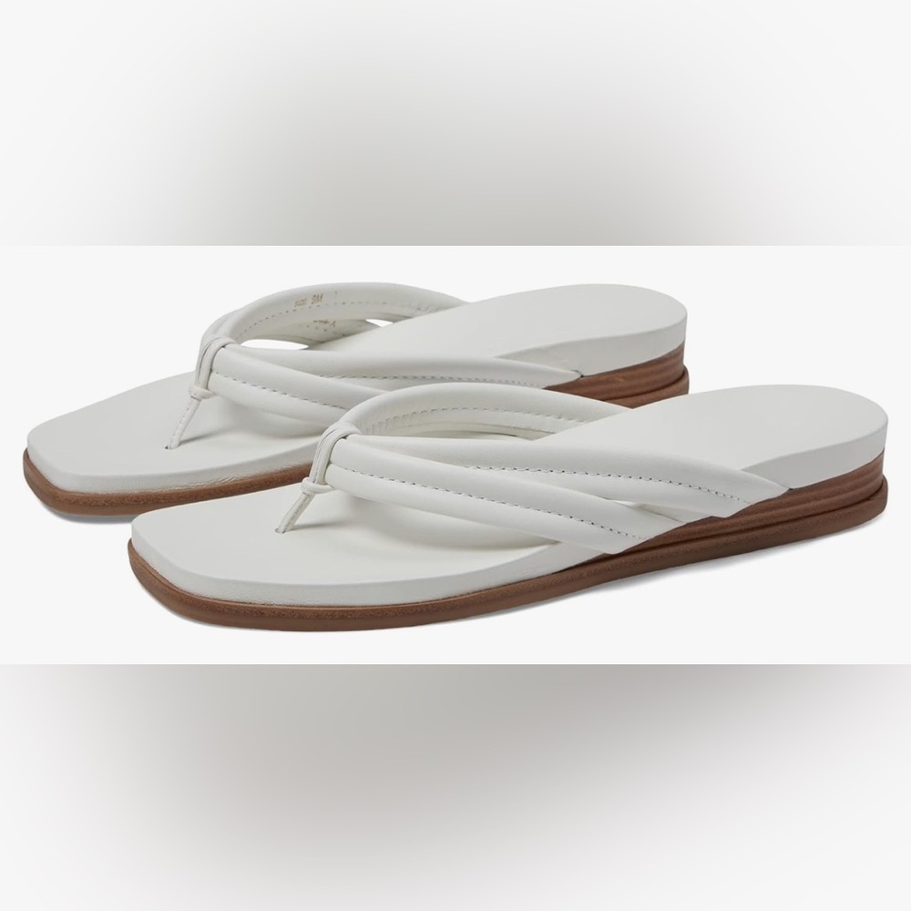 Bernardo Miami Comfort White Glove Leather Sandal